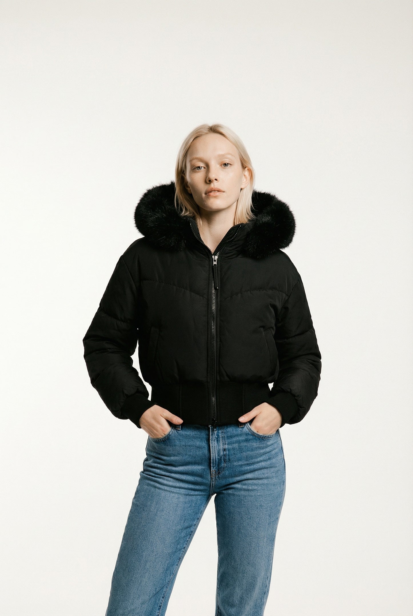 Parker Cropped Luxe Puffer Jacket | Krachtige elegantie met een verfijnde edge