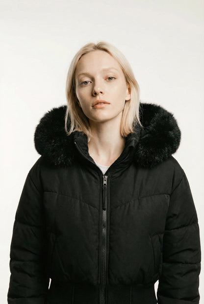 Parker Cropped Luxe Puffer Jacket | Krachtige elegantie met een verfijnde edge